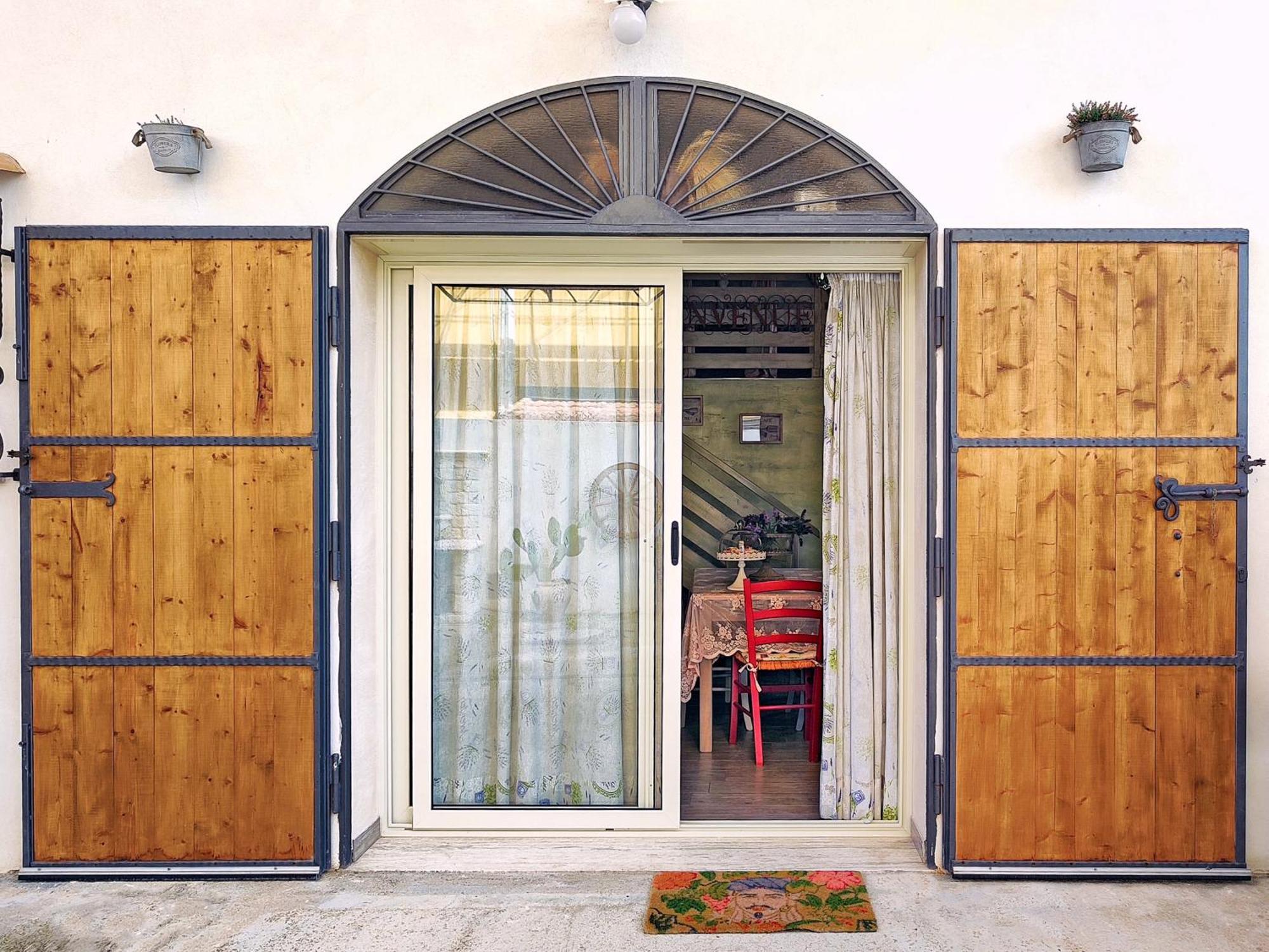 Home Shabby Porto Empedocle Exterior photo
